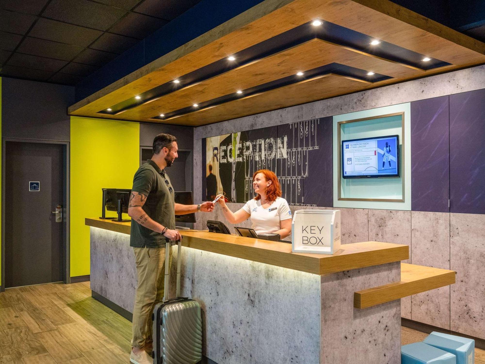 Ibis Budget Berlin Kurfuerstendamm - Neu Renoviert Extérieur photo